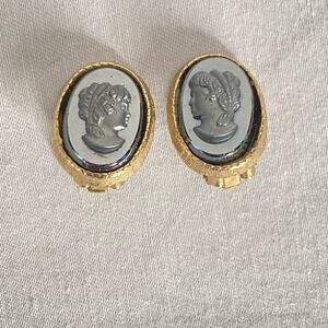 Cameo Stud Earrings Victorian Style Balck Blass Mourning Clip Ons